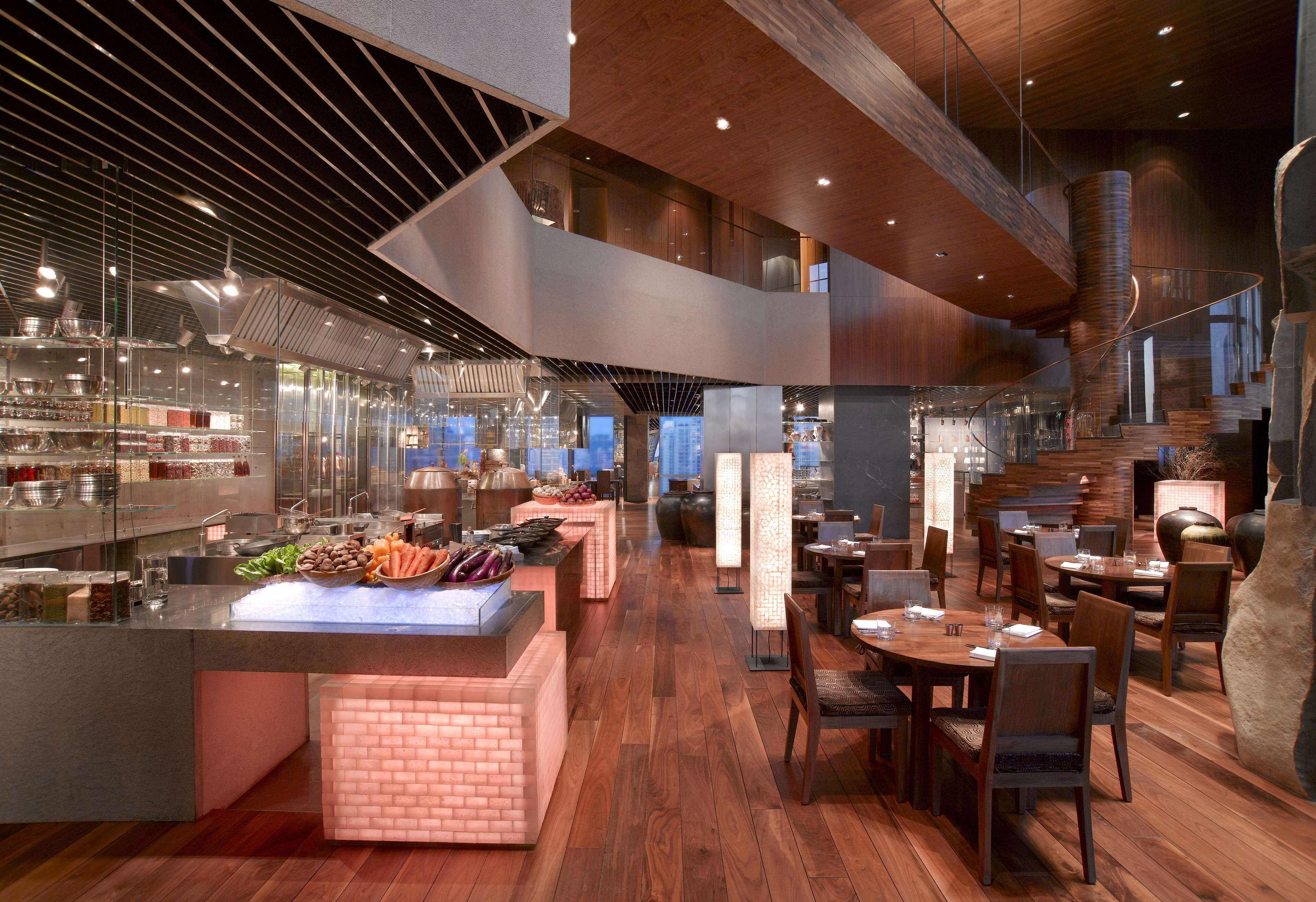 3 restaurants, breakfast, lunch, dinner served; international cuisine