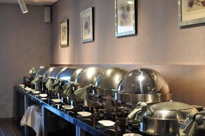 Petit déjeuner buffet