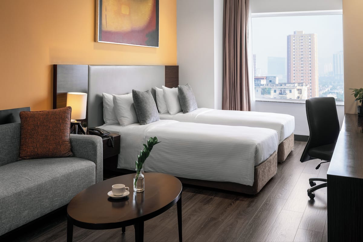 Deluxe Twin Room, 1 Bedroom | 1 bedroom, in-room safe, desk, soundproofing