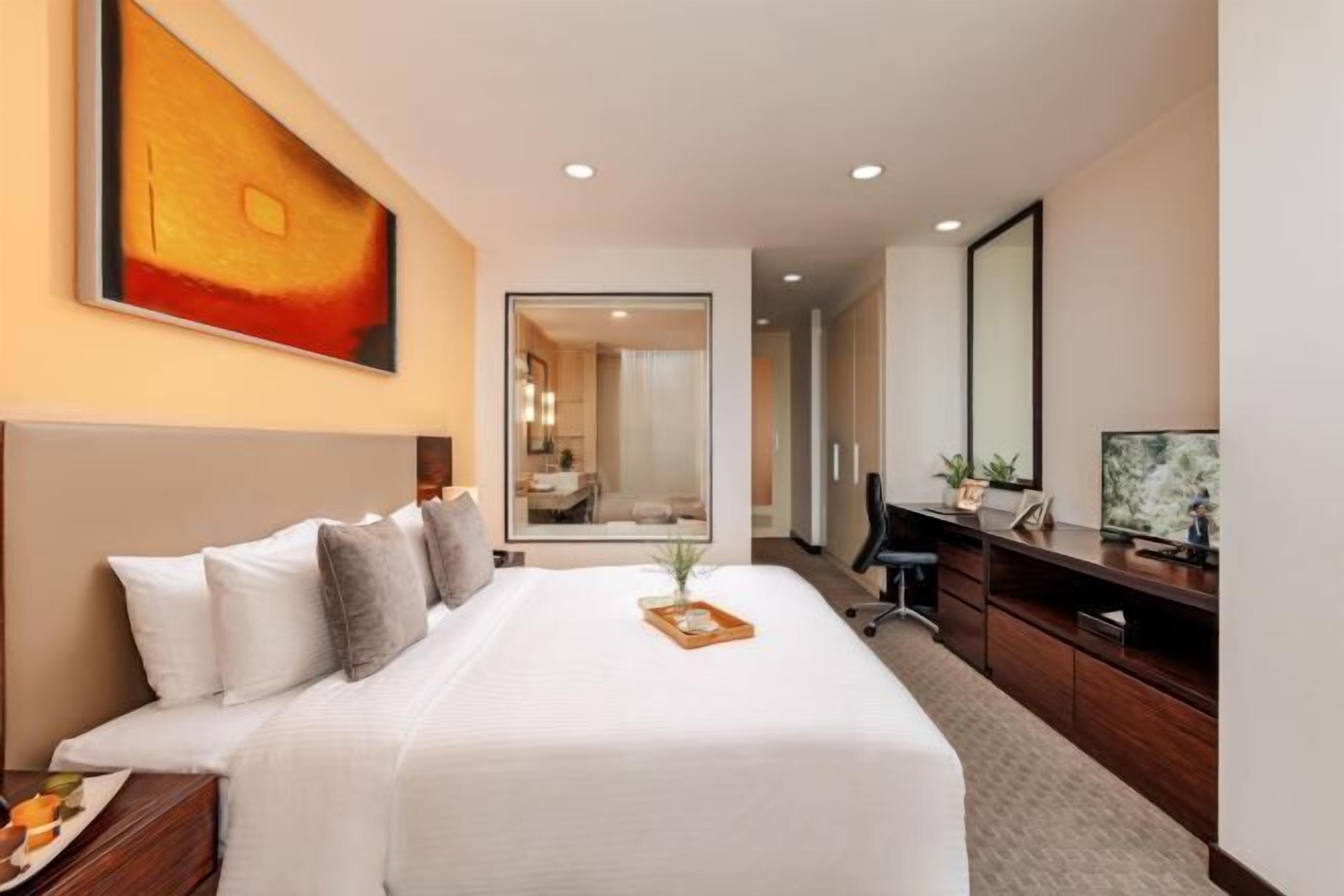 1 bedroom, in-room safe, desk, soundproofing