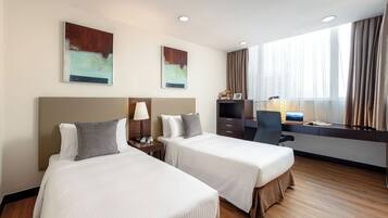 Executive Room, 2 Bedrooms | 1 bedroom, in-room safe, desk, soundproofing