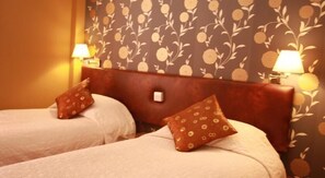 Standard Twin Room | Iron/ironing board, free WiFi, bed sheets