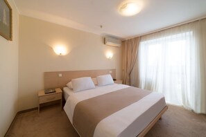Két bảo mật tại phòng, bàn, nôi (giường cho trẻ sơ sinh) miễn phí 