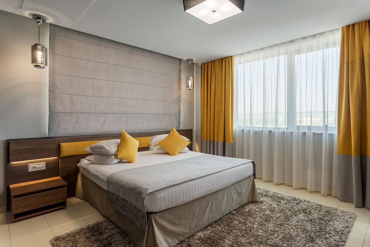Căn hộ | Bộ đồ giường cao cấp, nệm Select Comfort, minibar