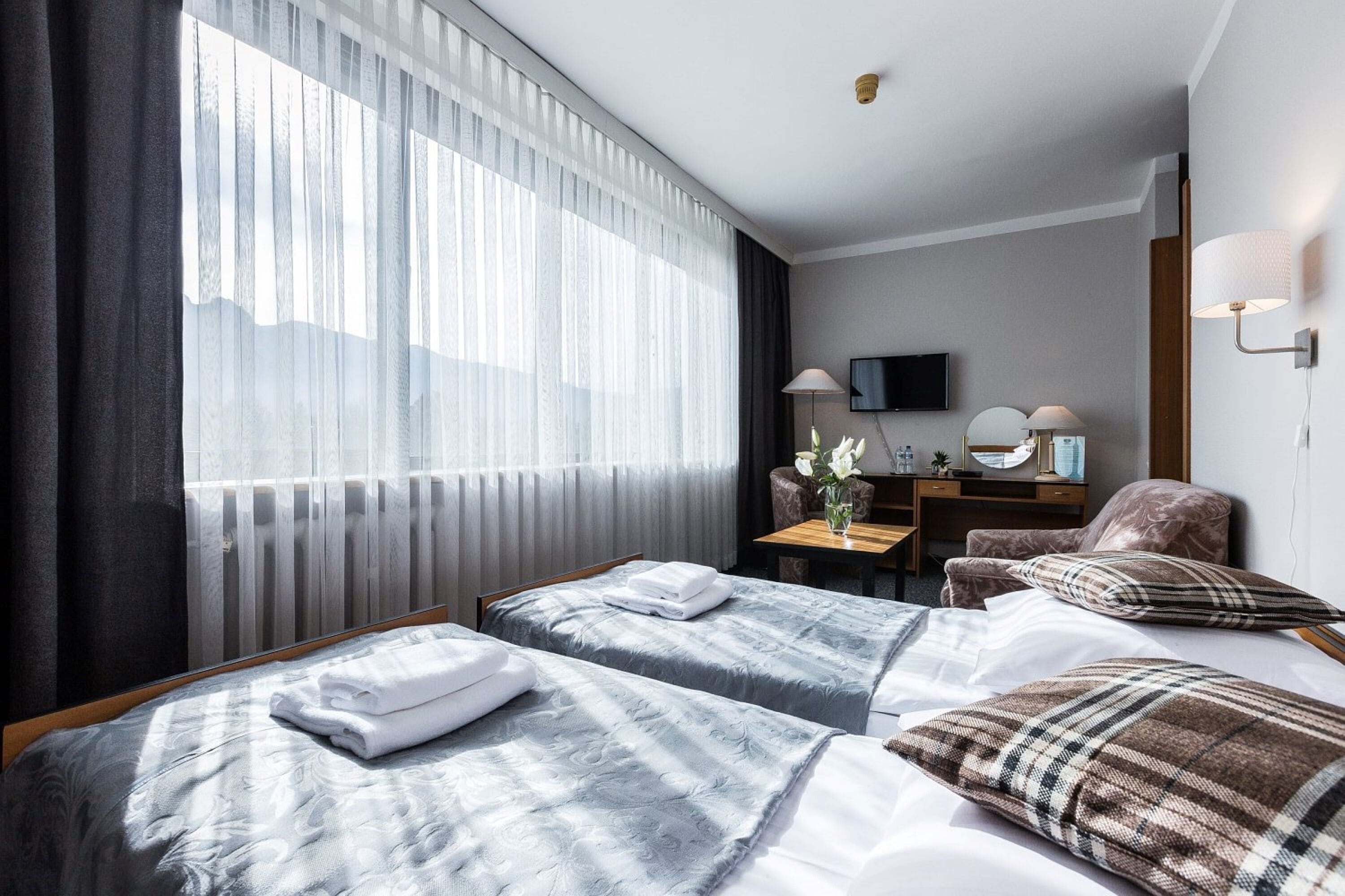 1 bedroom, down duvets, in-room safe, iron/ironing board