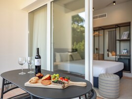 Double or Twin Room Charming | Minibar, in-room safe, individually decorated, individually furnished