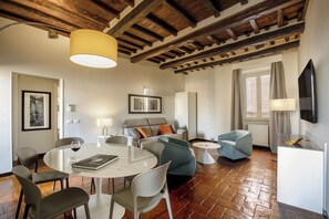 Family Apartment, 2 Bedrooms, Annex Building (Via de' Ciancaleoni, 33)