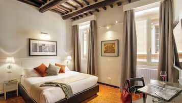 Family Apartment, 2 Bedrooms, Annex Building (Via de' Ciancaleoni, 33) | 2 bedrooms, memory foam beds, in-room safe, individually decorated