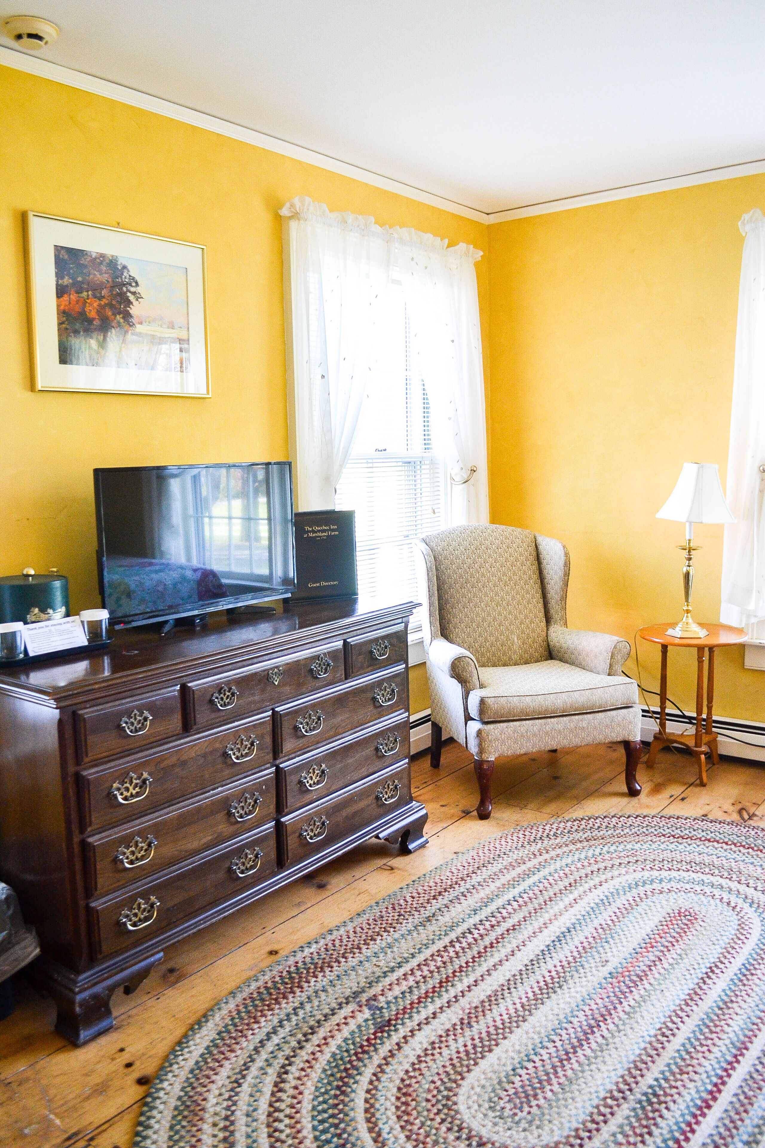 deluxe room, 2 queen beds | iron/ironing board, free wifi, bed sheets