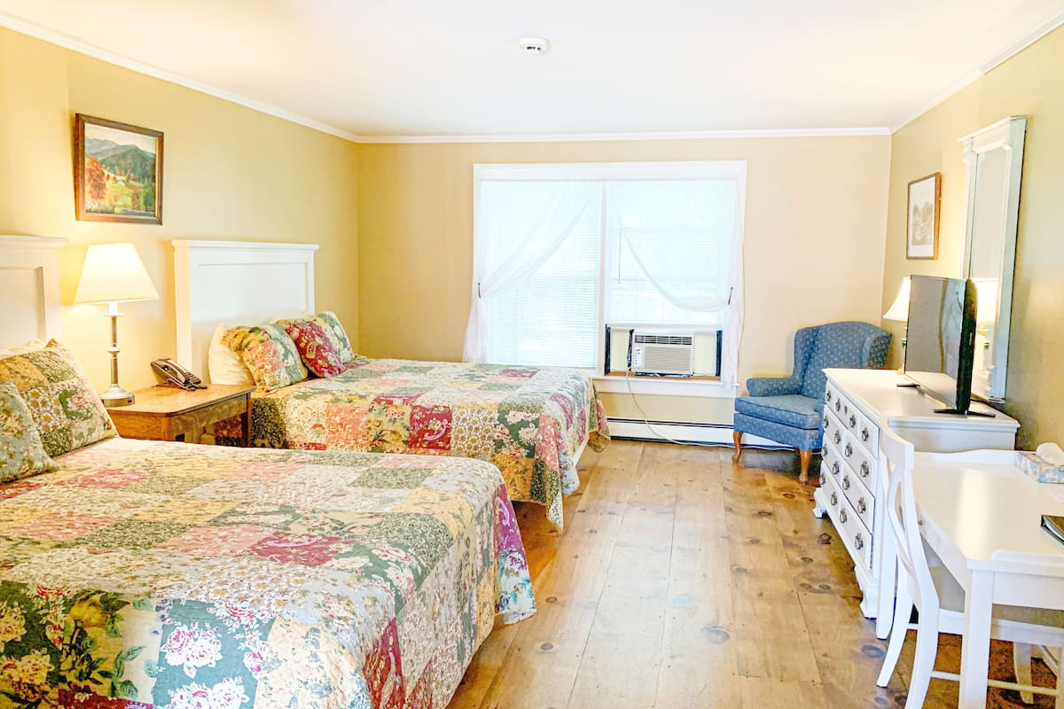 deluxe room, 2 queen beds | iron/ironing board, free wifi, bed sheets