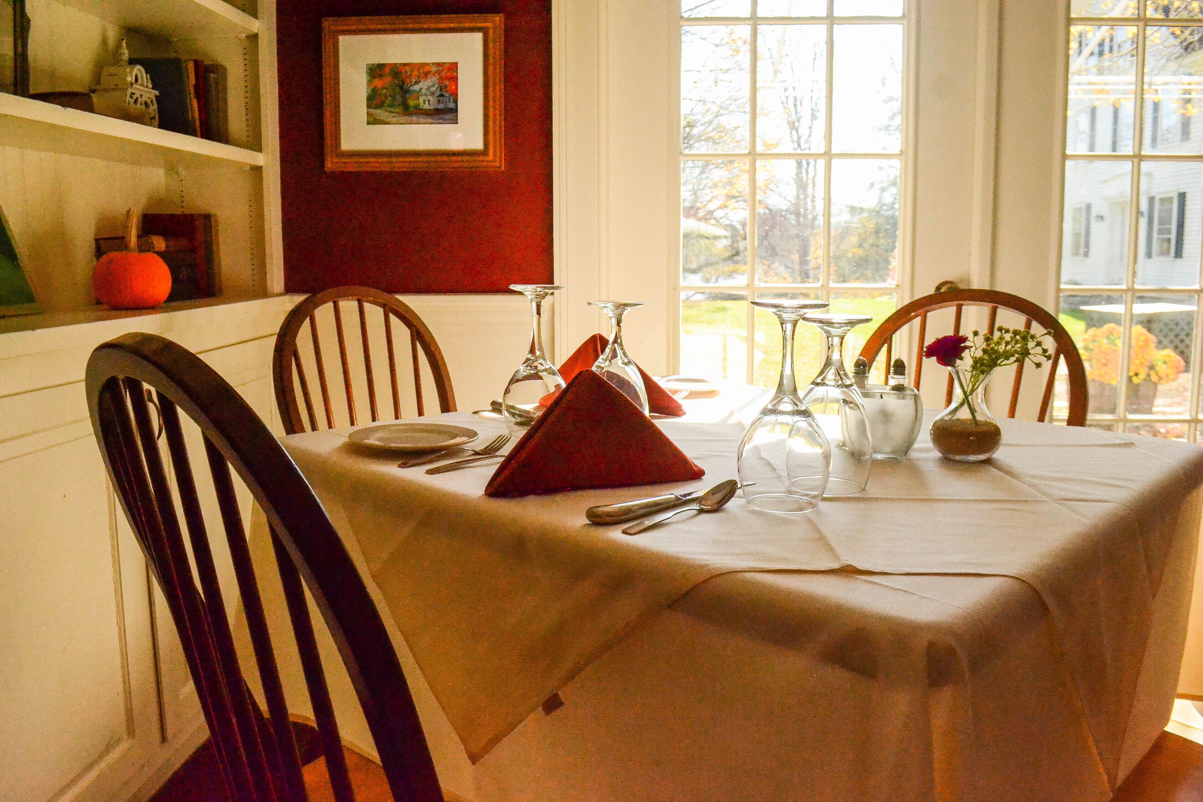 free daily full breakfast