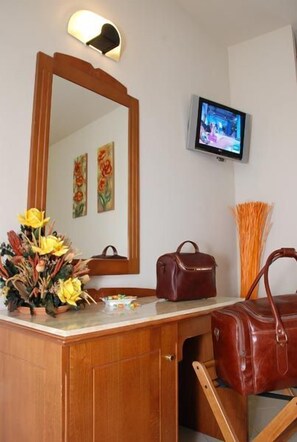 Room amenity - Hotel Marzia (Scandicci)