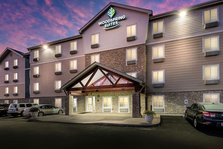 Exterior. WoodSpring Suites Columbus West - Hilliard