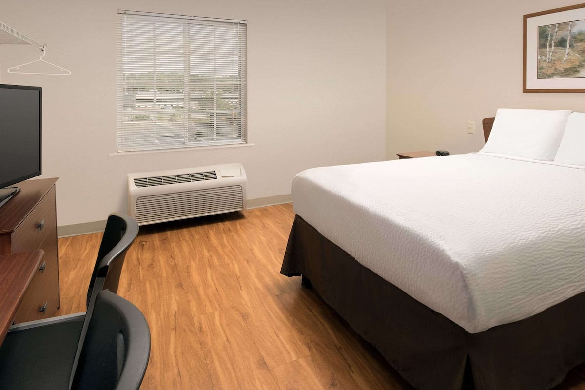 Desk, iron/ironing board (on request), WiFi (free), alarm clocks
