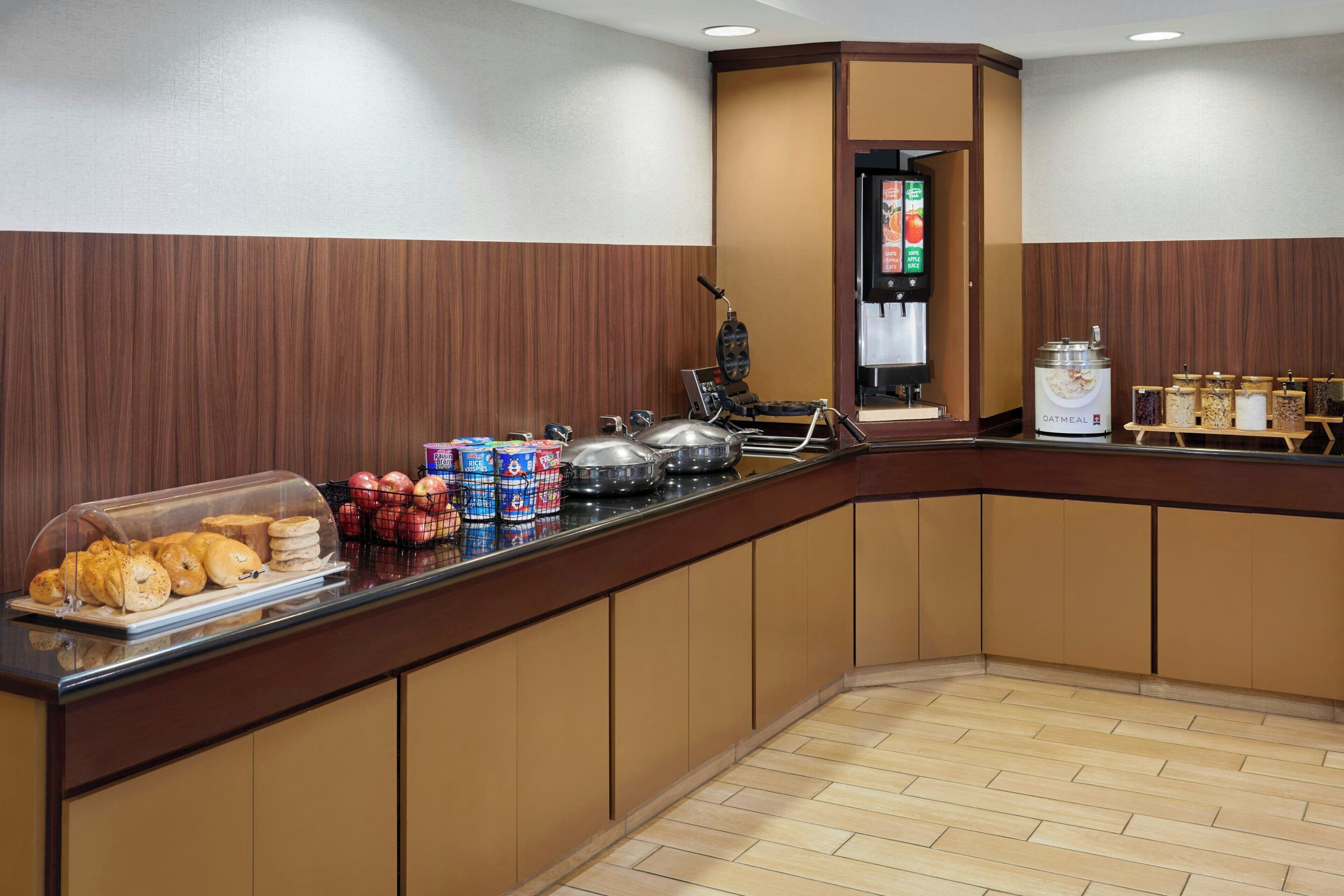 free buffet breakfast