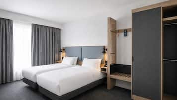 1 bedroom, hypo-allergenic bedding, in-room safe, desk