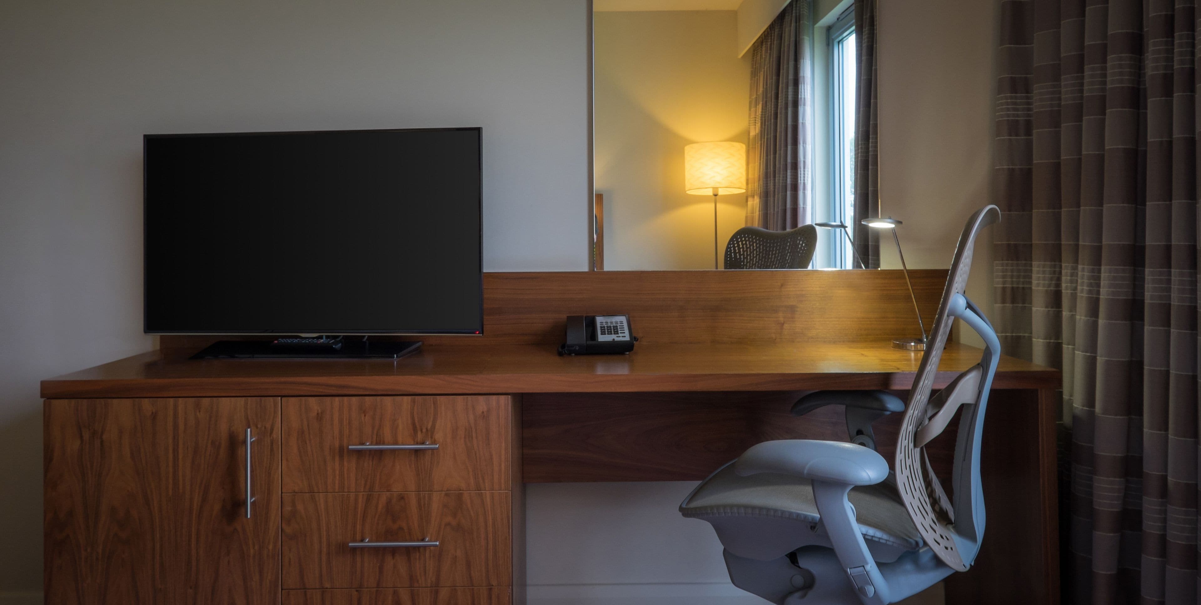 hypo-allergenic bedding, in-room safe, desk, blackout curtains