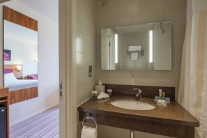 1 chambre, literie hypoallergénique, coffres-forts dans les chambres