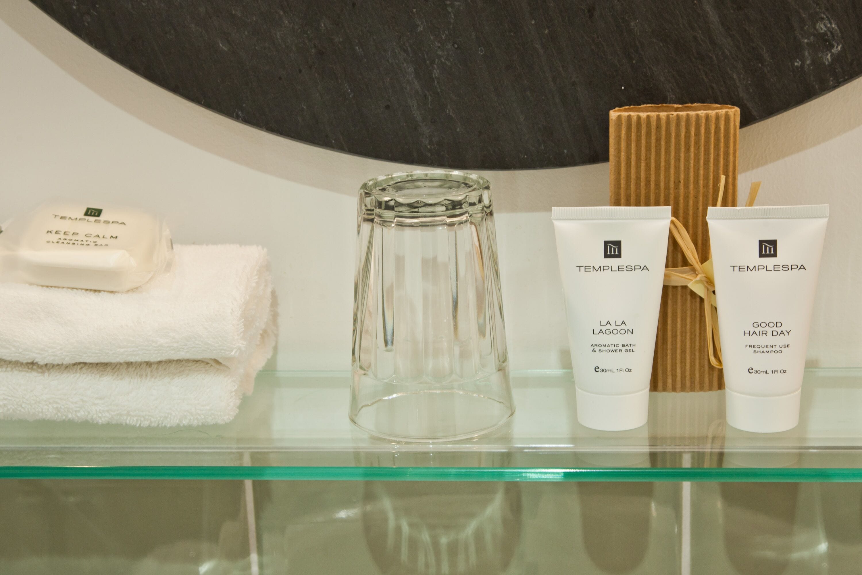 deluxe room | egyptian cotton sheets, premium bedding, minibar, in-room safe