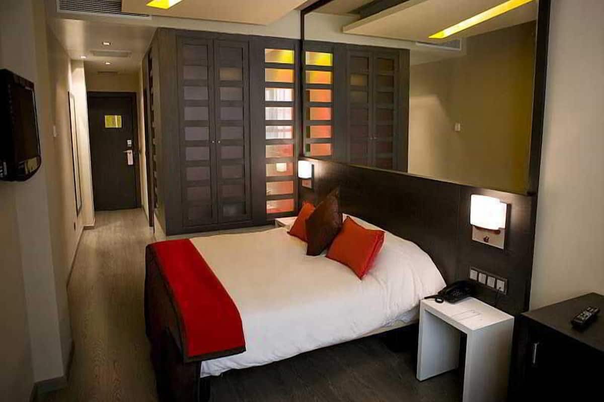 Minibar, caja de seguridad en la habitación y insonorización