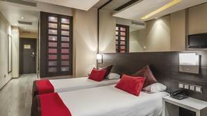 Minibar, in-room safe, soundproofing, free WiFi