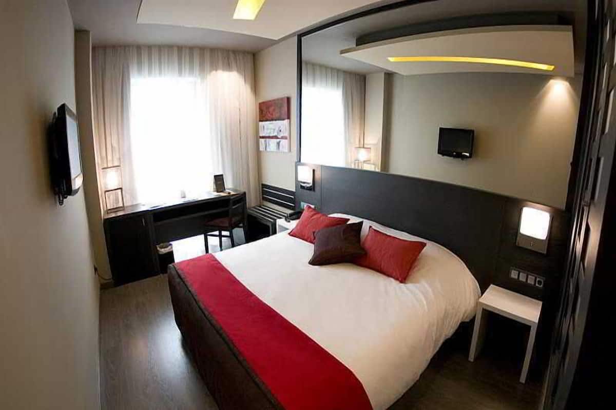 Minibar, caja de seguridad en la habitación y insonorización