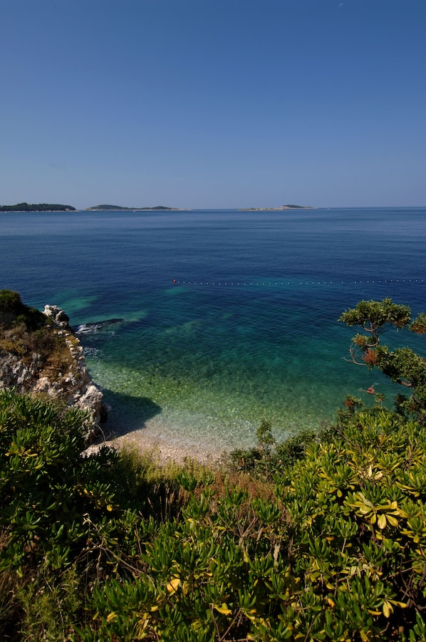 In Strandnähe, Cabañas (kostenlos), Liegestühle, Sonnenschirme