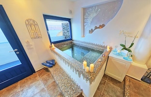Bañera de hidromasaje privada
