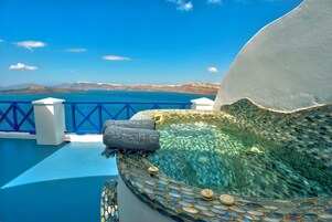 Honeymoon Suite, Spa Bath, Sea View | Pemandangan balkoni