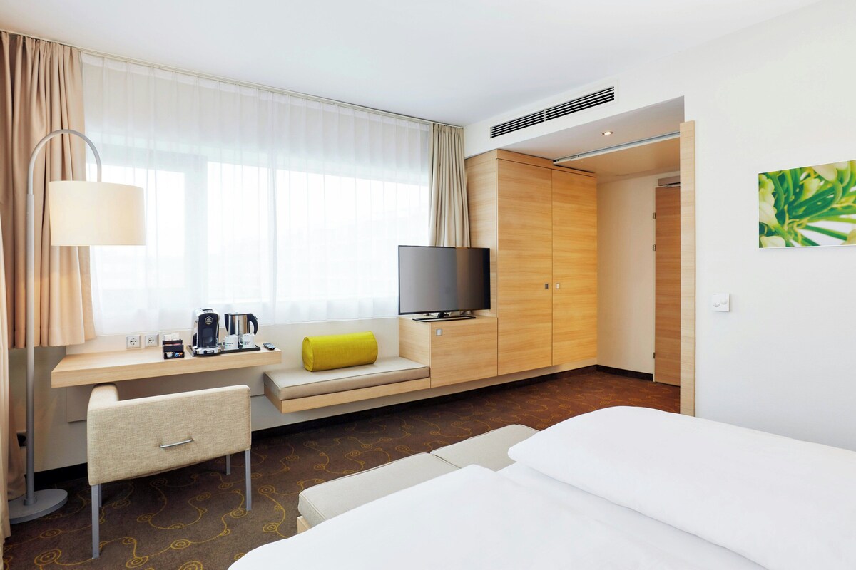 Superior kamer, 1 tweepersoonsbed | Luxe beddengoed, een kluis op de kamer, een bureau