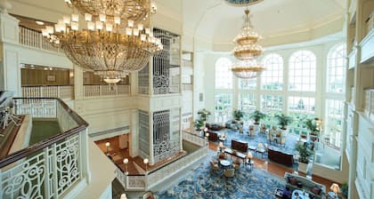 Hong Kong Disneyland Hotel