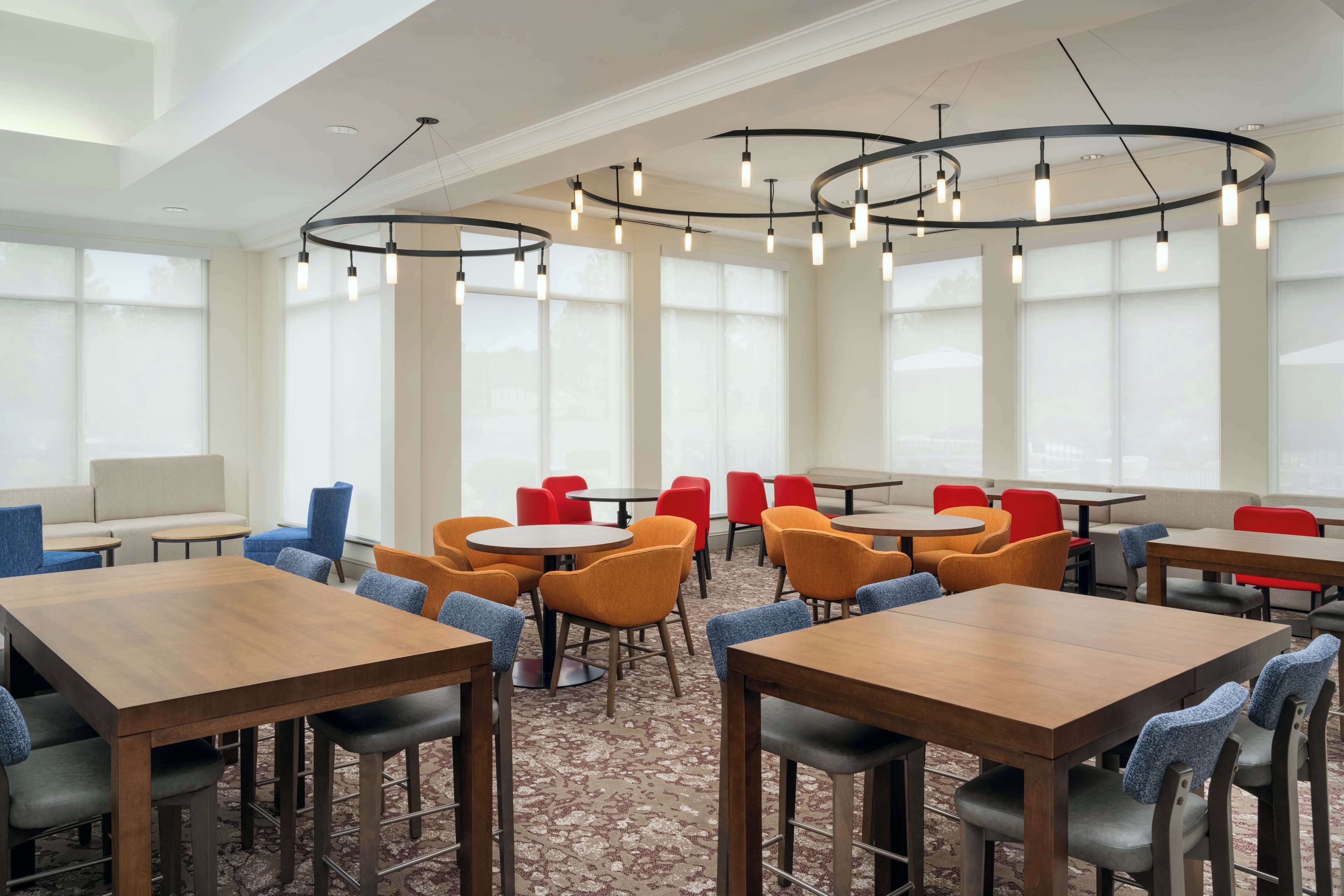 daily buffet breakfast (usd 18.95 per person)