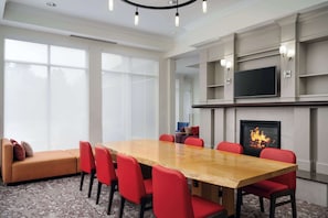 Lobby - Hilton Garden Inn Huntsville South/Redstone Arsenal (Huntsville)