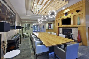 Lobby - Hilton Garden Inn Toledo Perrysburg (Perrysburg)