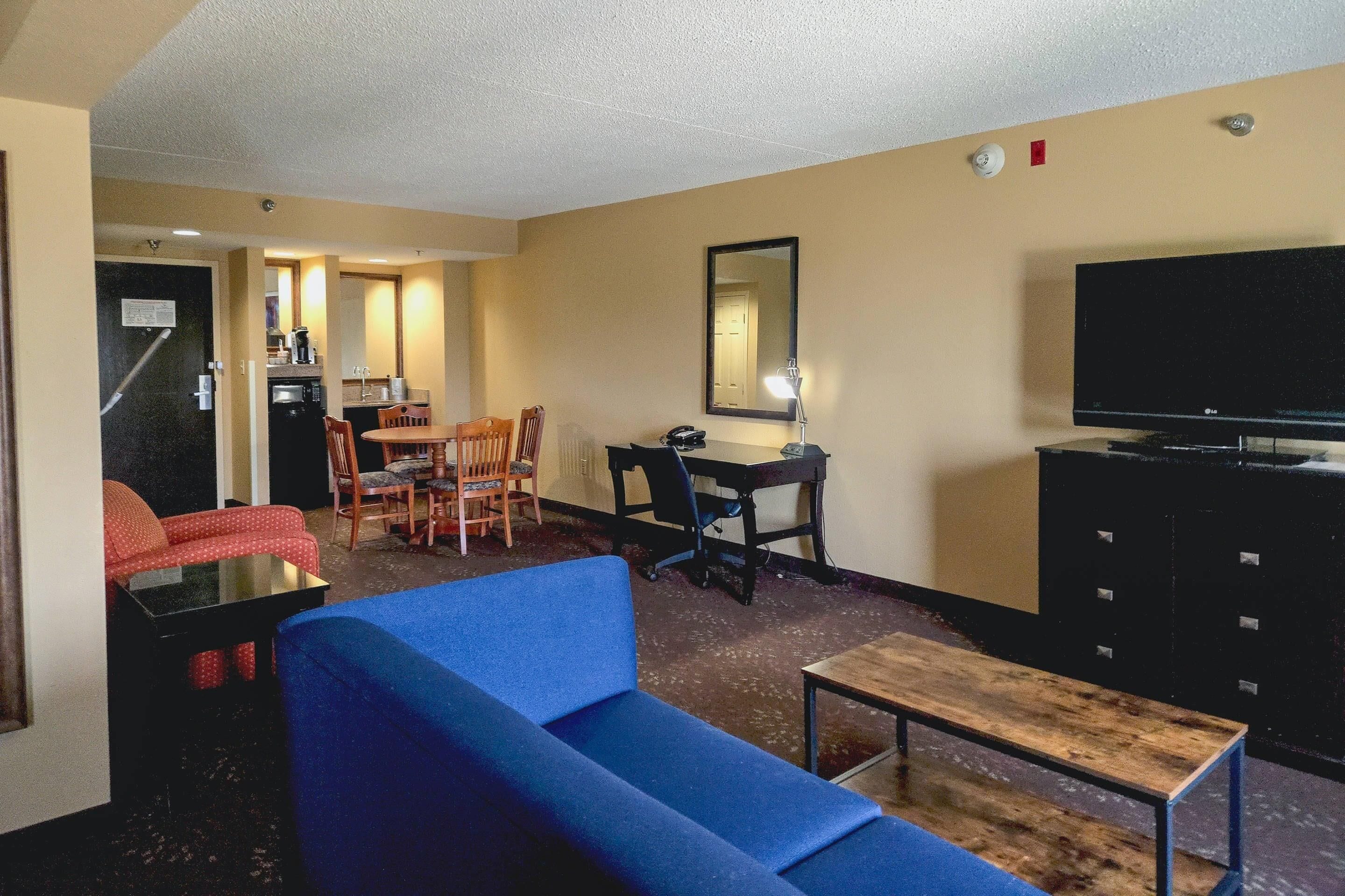 Standard Studio, 1 King Bed, Non Smoking