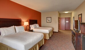 スタンダード ルーム クイーンベッド 2 台 | セーフティボックス (室内)、デスク、ノートパソコン用作業スペース、遮光カーテン