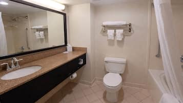 Standard Room, 1 King Bed, Non Smoking, Jetted Tub | In-room safe, desk, laptop workspace, blackout drapes