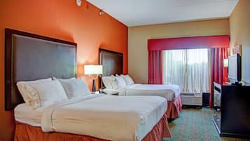 Chambre Standard, 2 grands lits | Coffre-fort, bureau, espace de travail pour ordinateurs portables