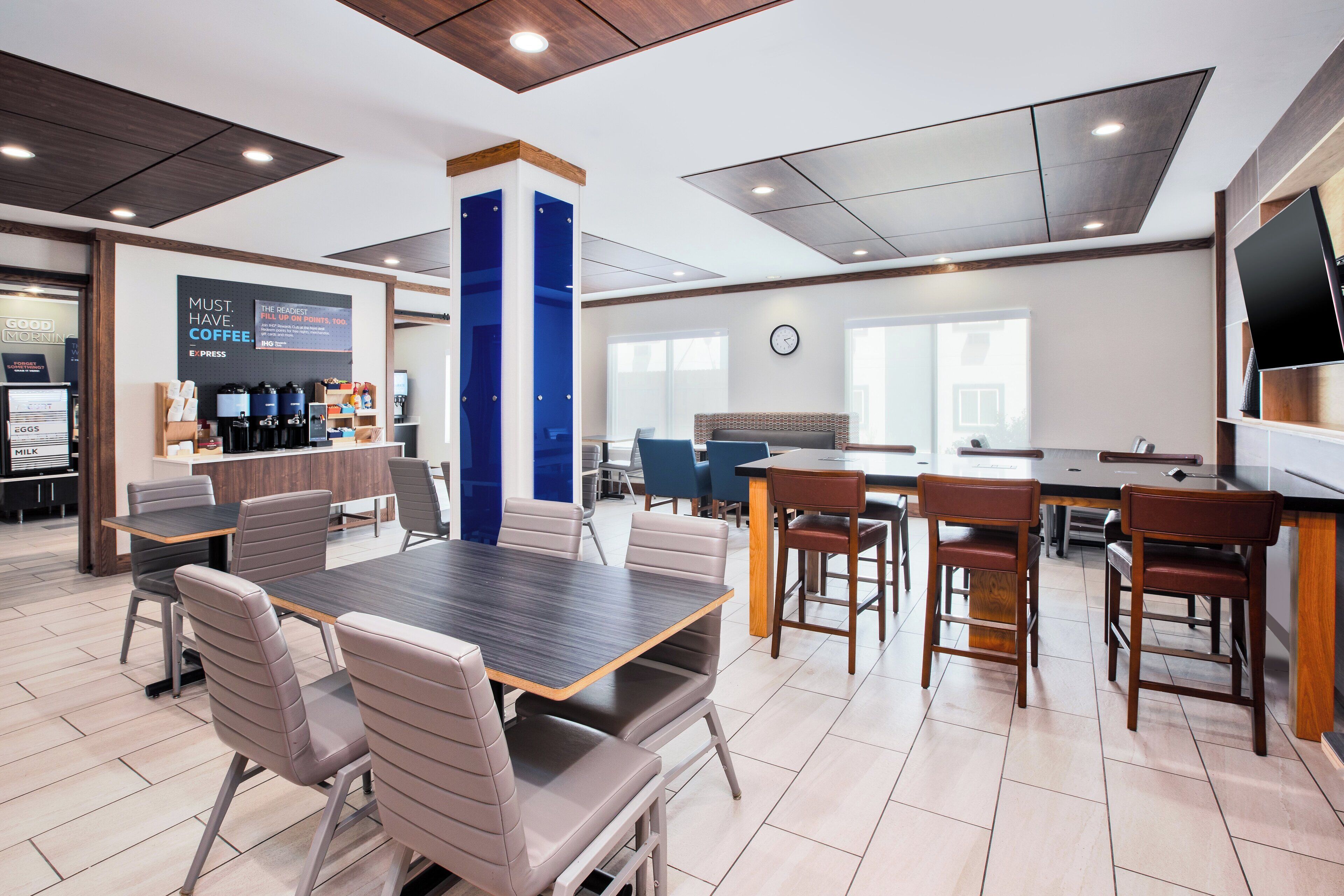 Free buffet breakfast