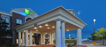 Holiday Inn Express & Suites Buffalo by IHG