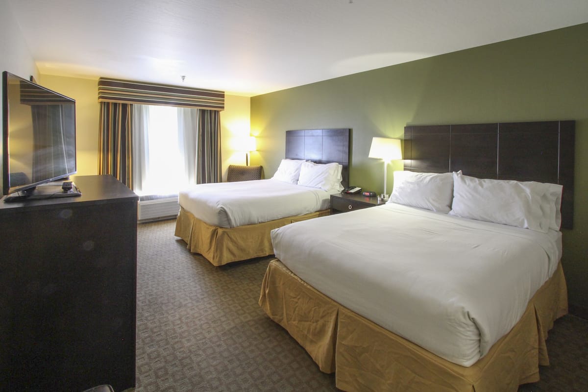 In-room safe, desk, soundproofing, iron/ironing board