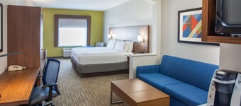 Holiday Inn Express & Suites Texarkana by IHG