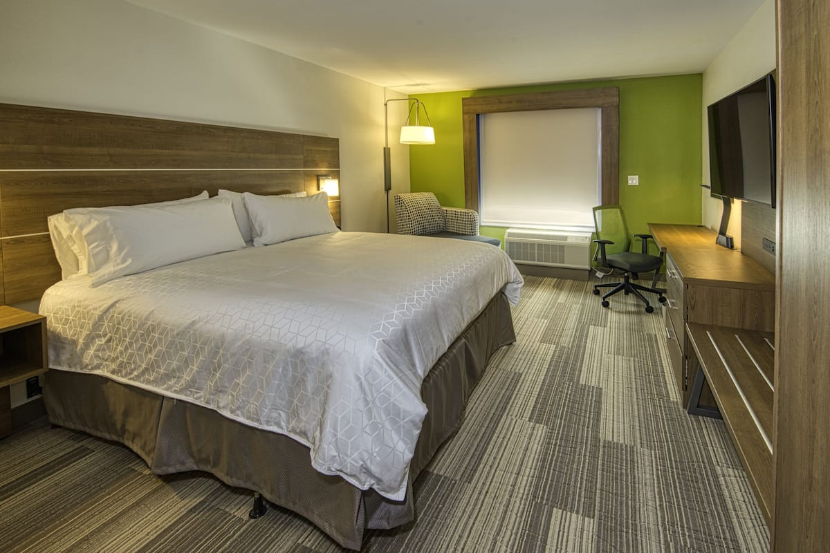 In-room safe, desk, laptop workspace, soundproofing