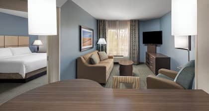 Candlewood Suites Omaha Airport by IHG