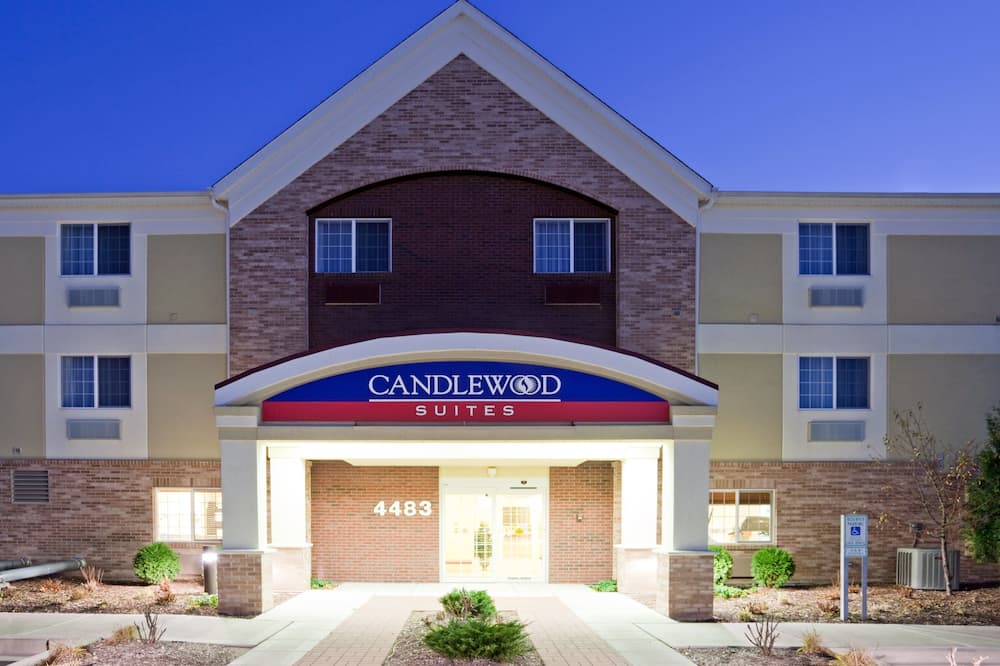 Candlewood Suites Milwaukee Brown Deer by IHG