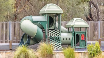 Children’s play area – outdoor