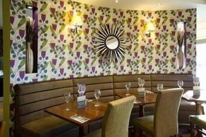 Dining - Premier Inn Ayr A77/Racecourse (Ayr)