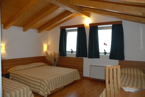 In-room safe, desk, blackout curtains, bed sheets