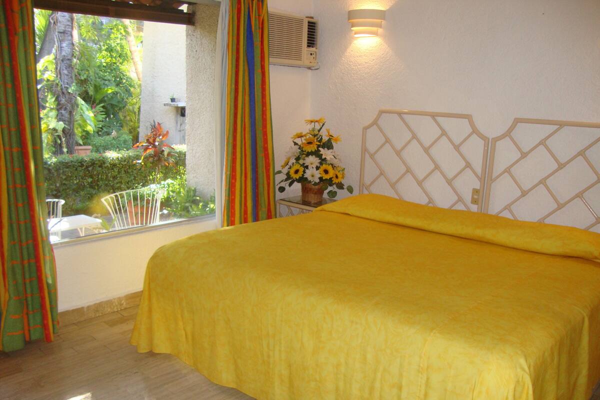 In-room safe, cribs (free), rollaway beds (surcharge), bed sheets