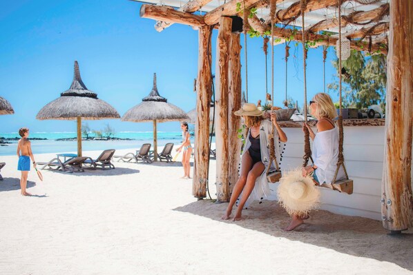 Beach bar